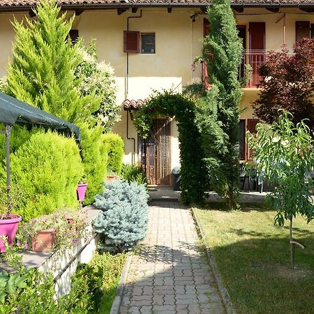 La Valle B&B Asti Luaran gambar