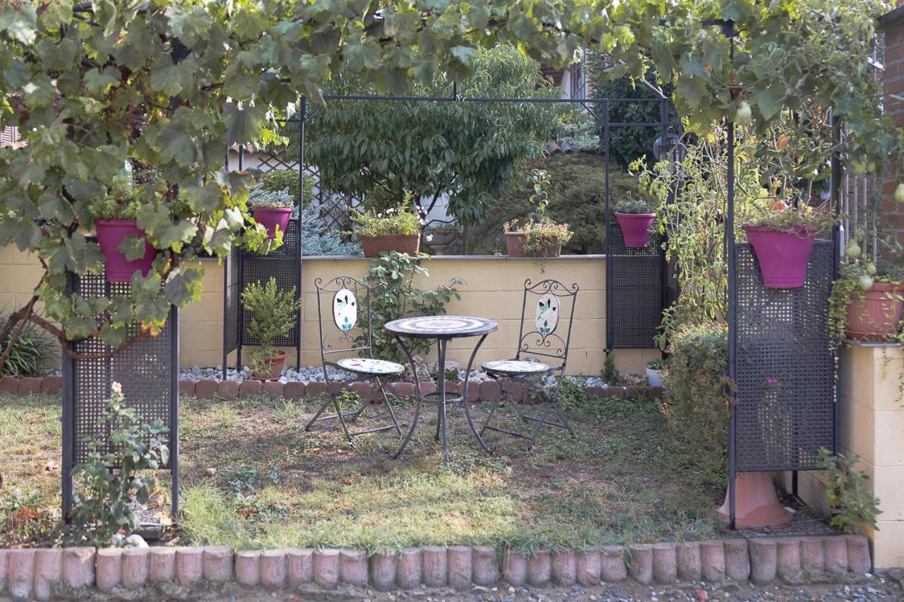 La Valle B&B Asti Luaran gambar