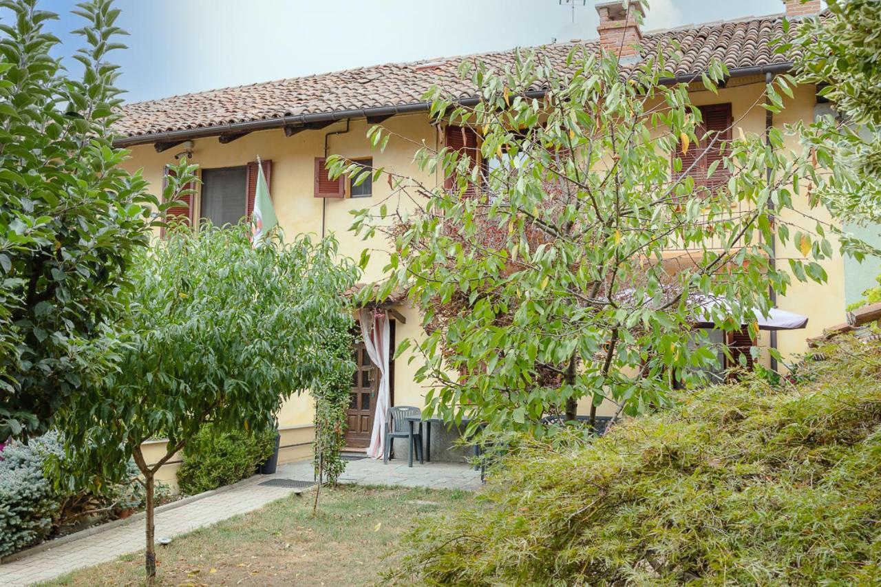 La Valle B&B Asti Luaran gambar
