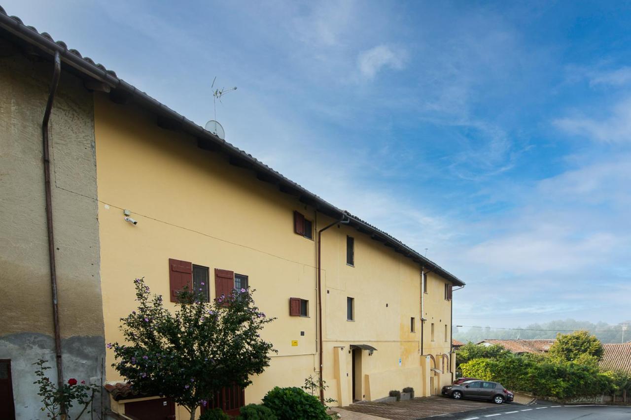 La Valle B&B Asti Luaran gambar