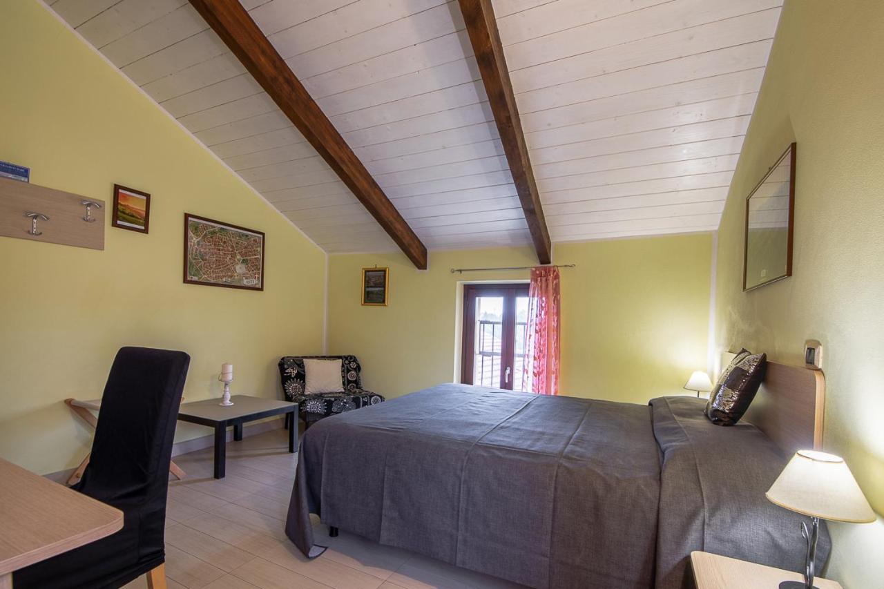 La Valle B&B Asti Luaran gambar