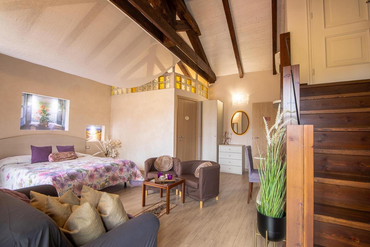 La Valle B&B Asti Luaran gambar