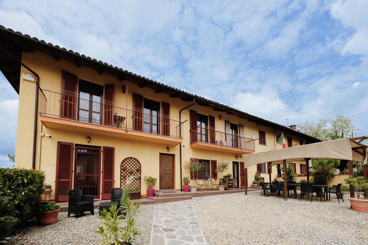 La Valle B&B Asti Luaran gambar