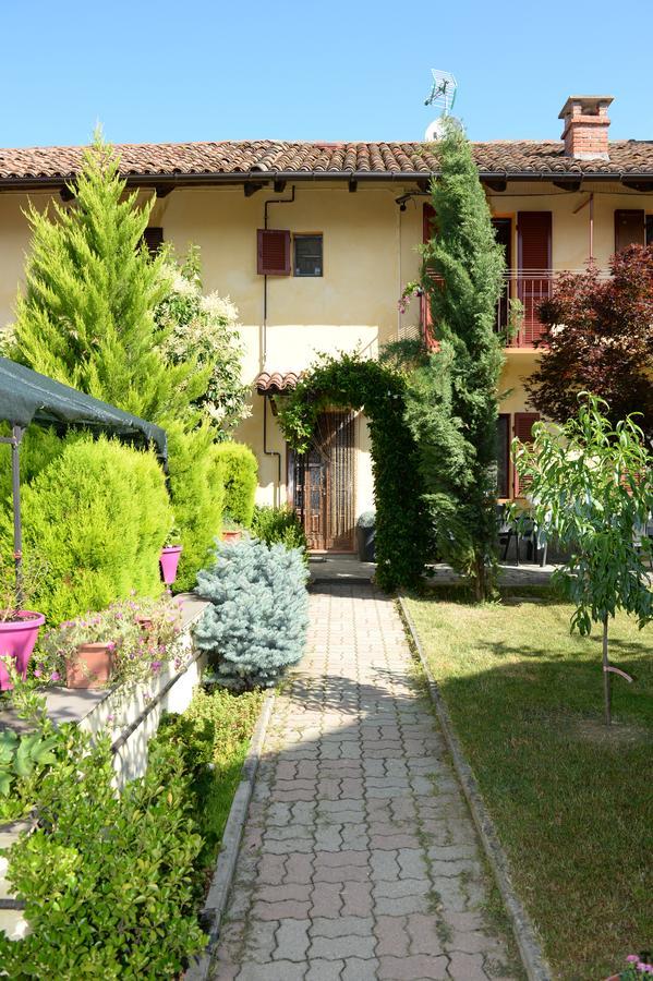 La Valle B&B Asti Luaran gambar